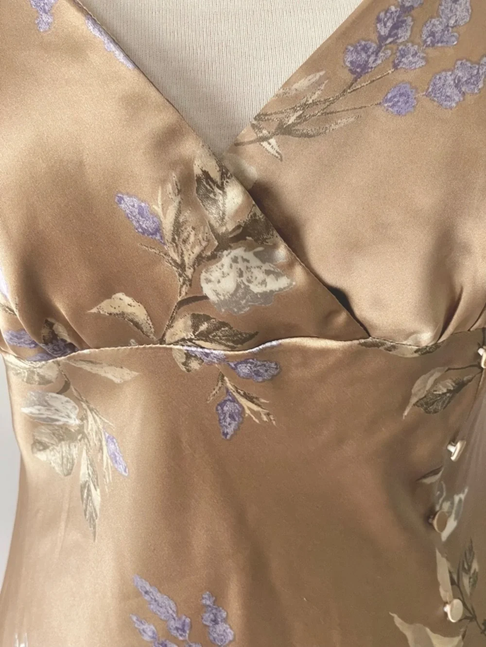Forever 21 Champagne Floral Satin Slip Dress - Picture 4 of 9